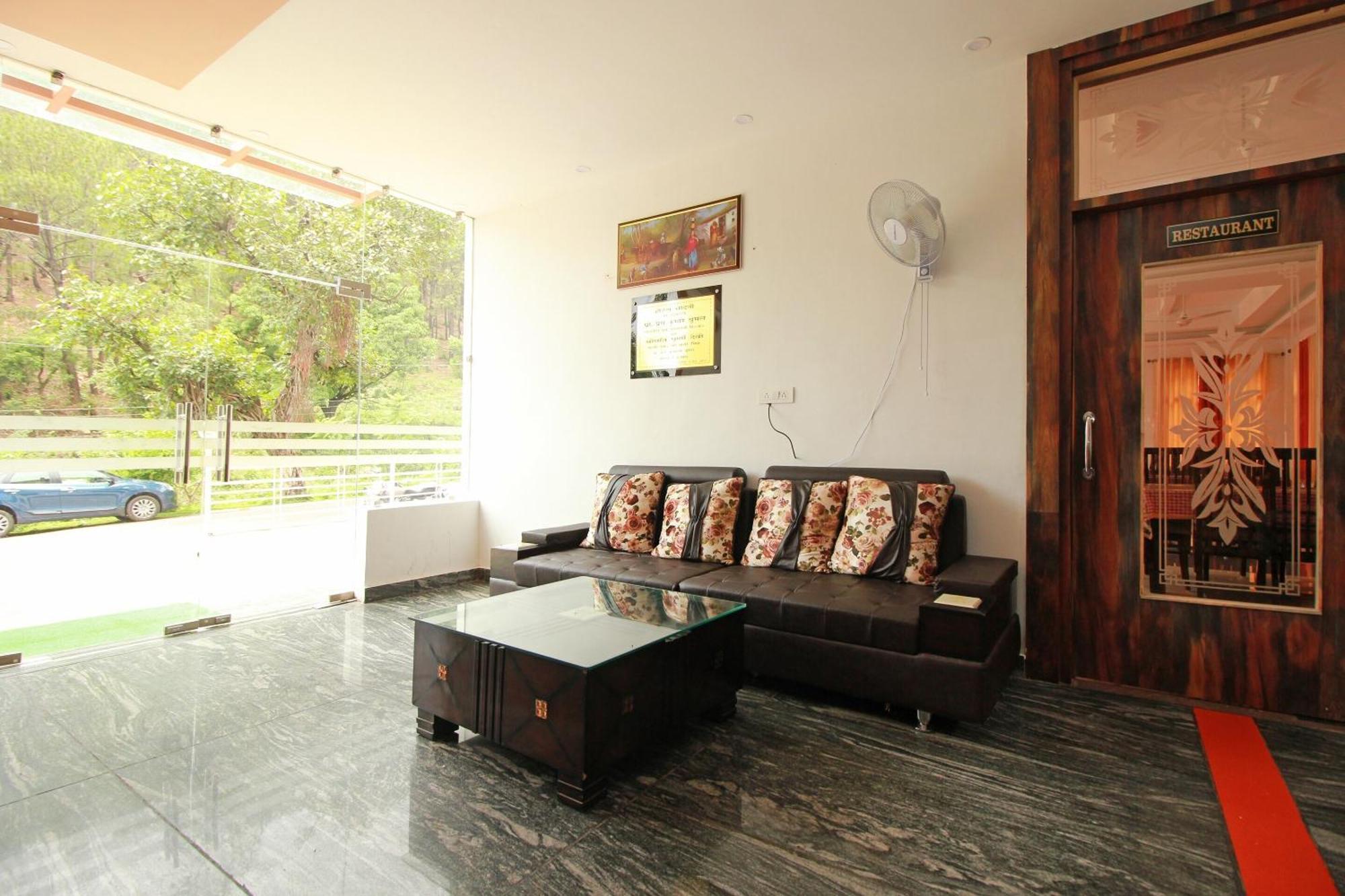 Oyo Hotel Chandni Dharamshala Exterior photo